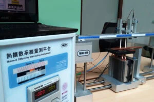 Testing machine for testing thermal performance